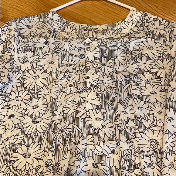 Banana Republic blouse - Picture 4 of 4